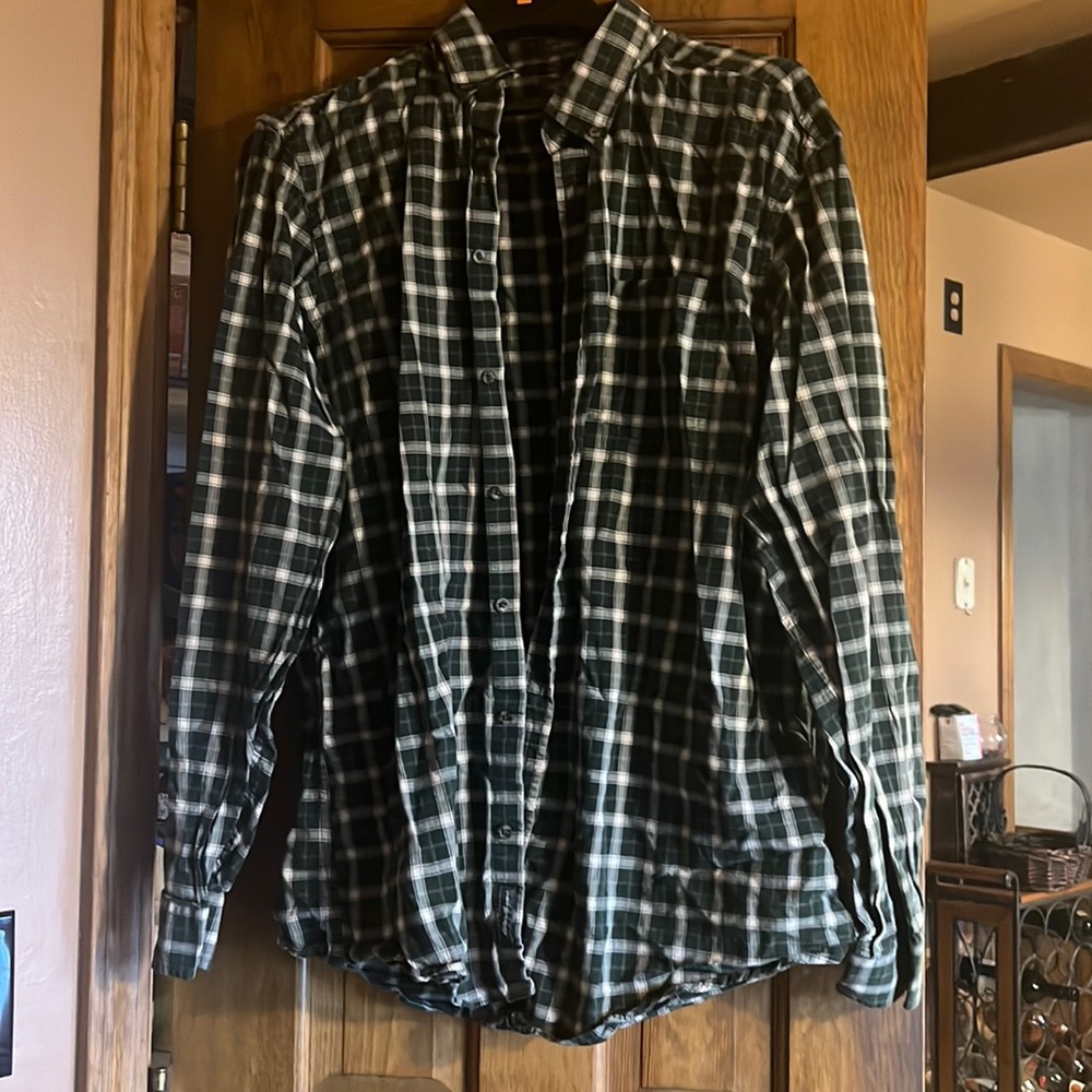 Eddie Bauer Relaxed Fit LS Green Plaid Shirt